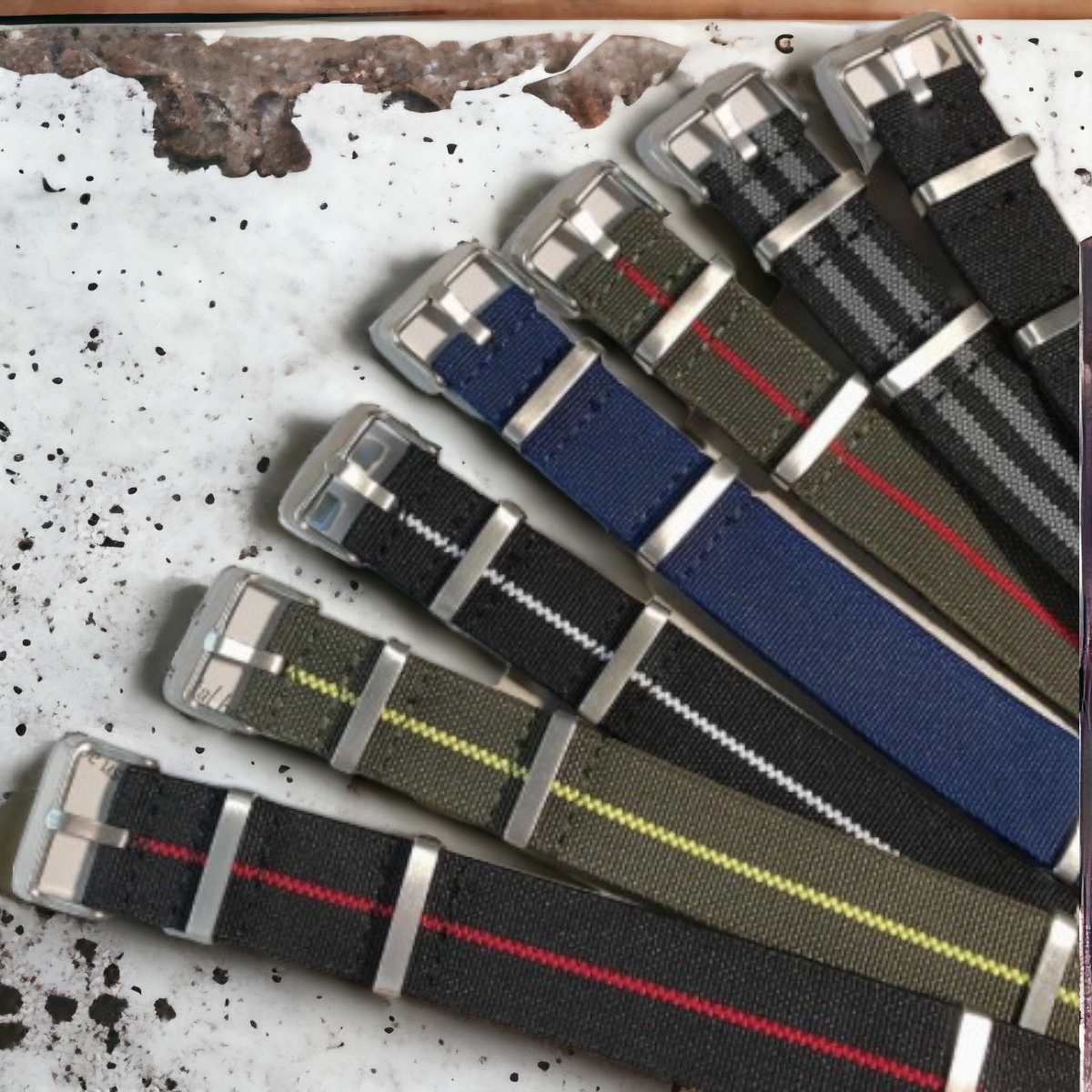 Natoranneke Noheva-f | musta joustava ranneke, joka kestää vaikka myrskyn