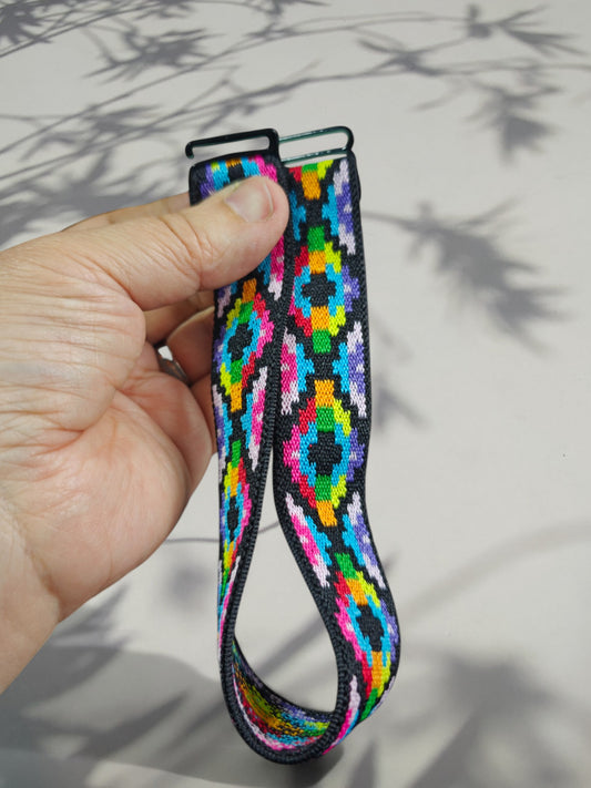 Ukkoset ruutukirjonta Kellonranneke – joustava kellonranneke, ruutukirjonta