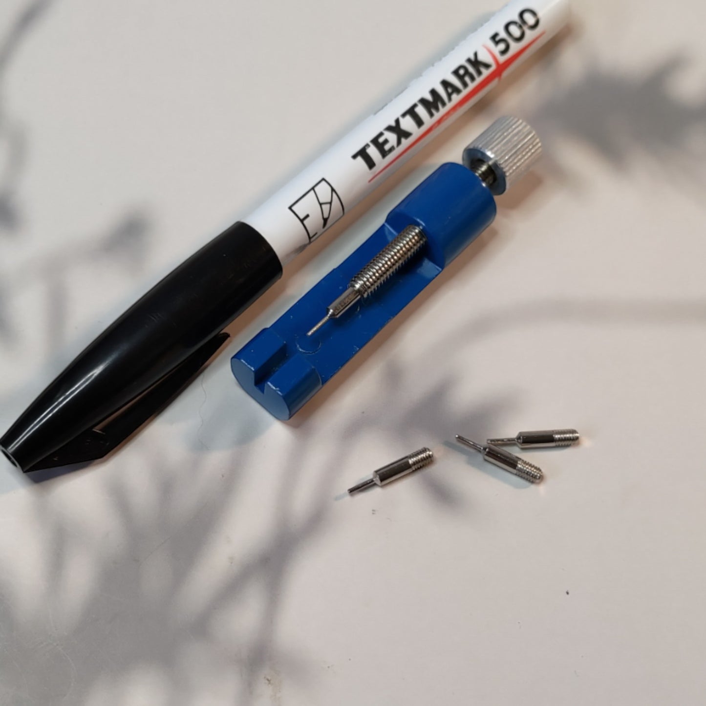 rannekkeiden säätötyökalu - mini random
