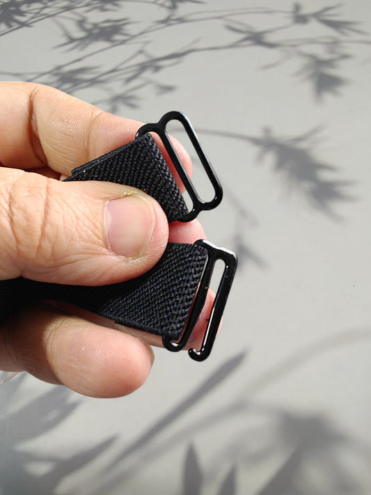 Ukkoset musta Kellonranneke – joustava kellonranneke, joka on vain loistava