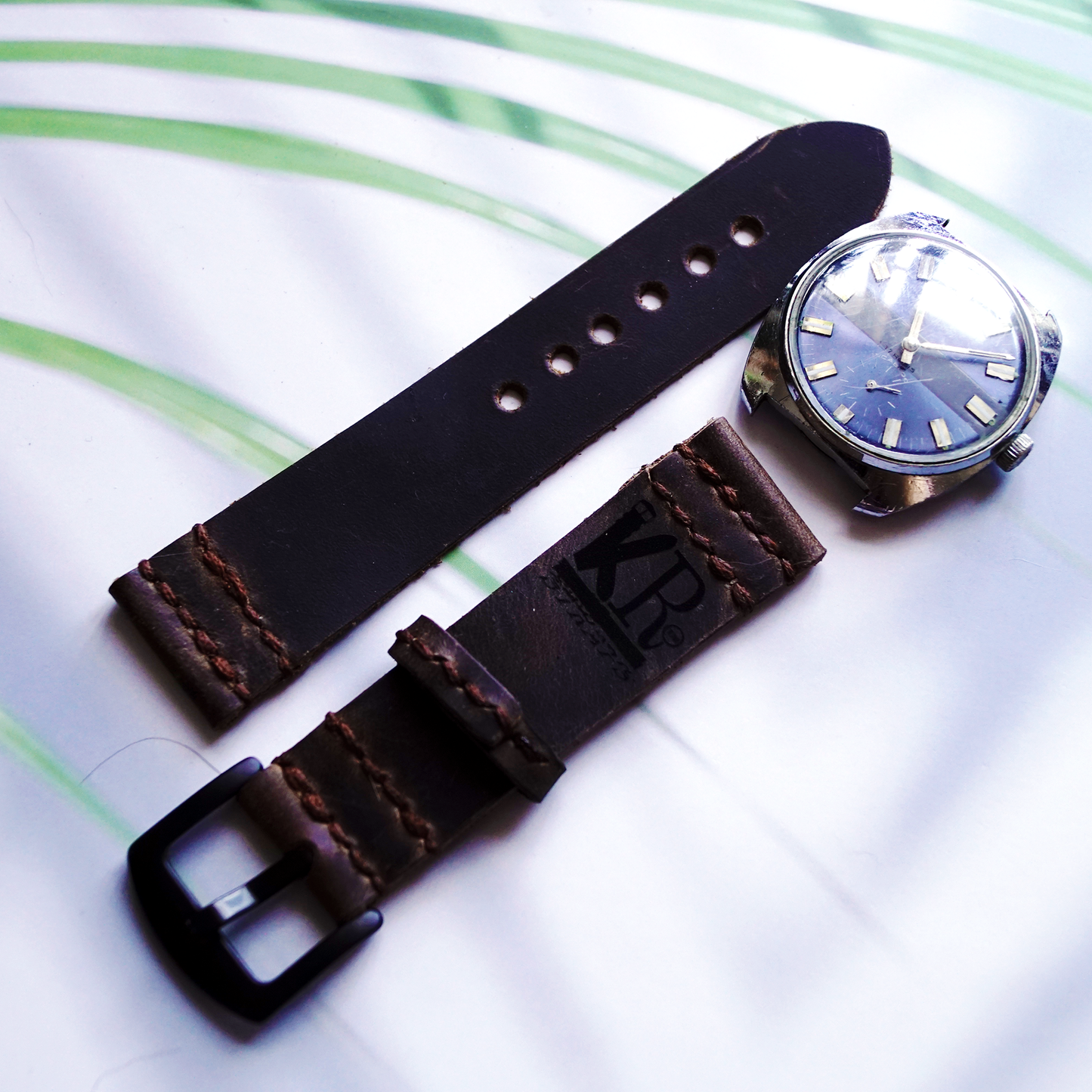 Kellonranneke käsityö | kaksiosainen Taivaanraja piinaomena ananasnahka - Piñatex® PERFORMANCE Sand Dune