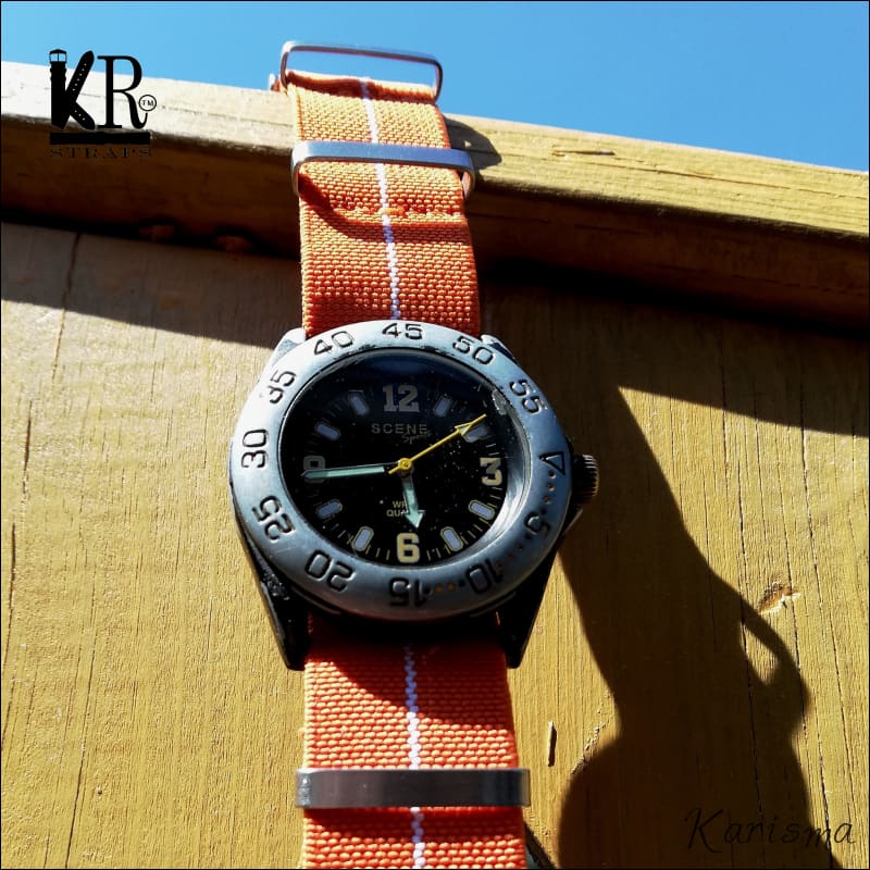 Kellonranneke Natoranneke | joustava oranssi valkoisella raidalla