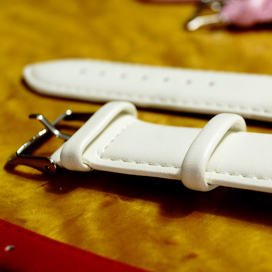 keinonahkaranneke Pugenna | tikattu valkoinen