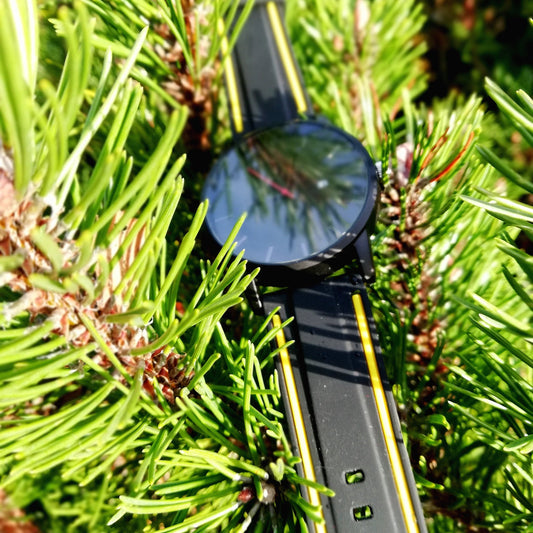 Kumiranneke kontrasti | musta keltaisella