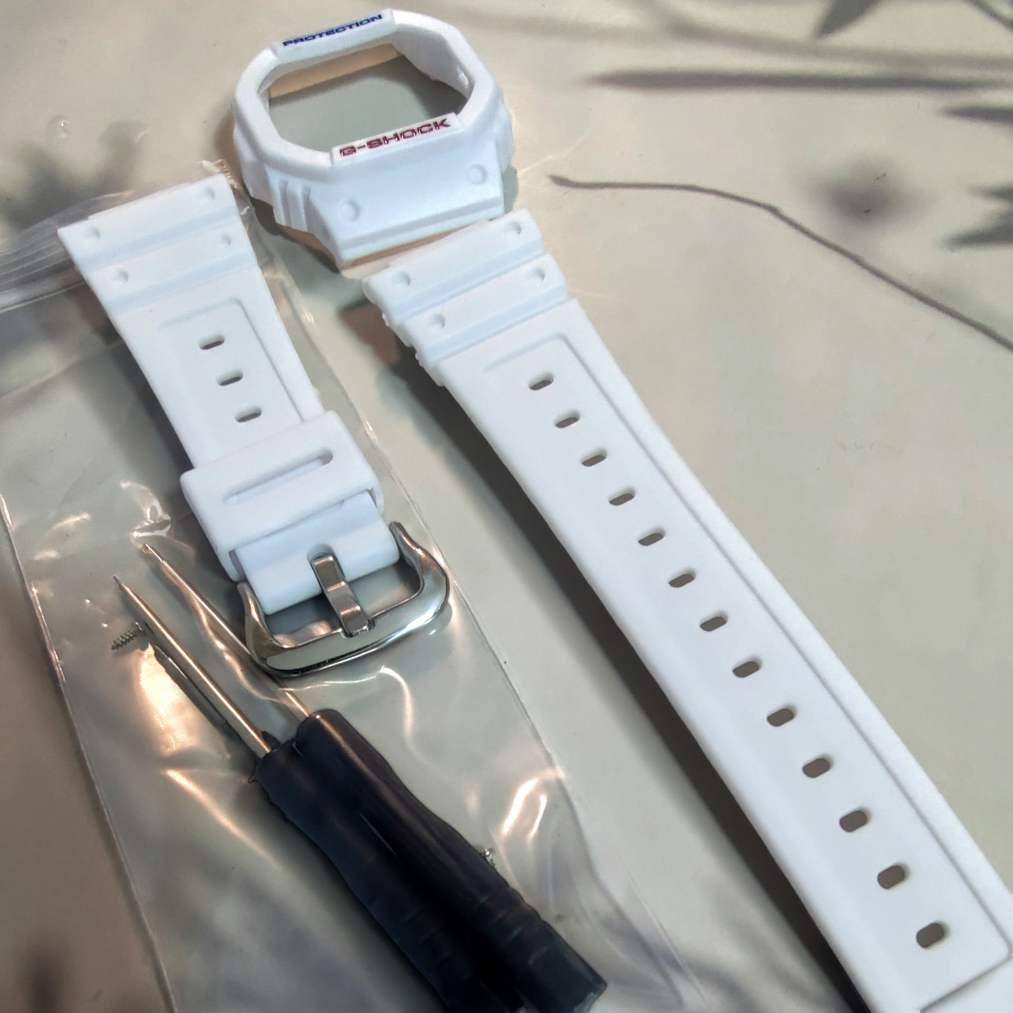 Kellonranneke resiini-silikooni  | casio g-shock modaussetti valkoinen