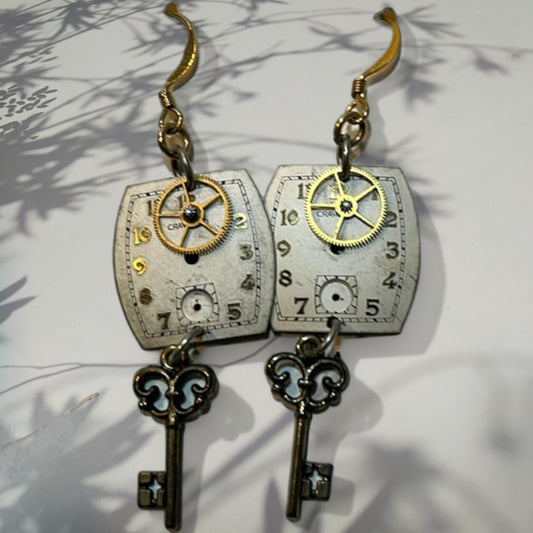 Rannekello korvakorut vintage steampunk kellotaulu