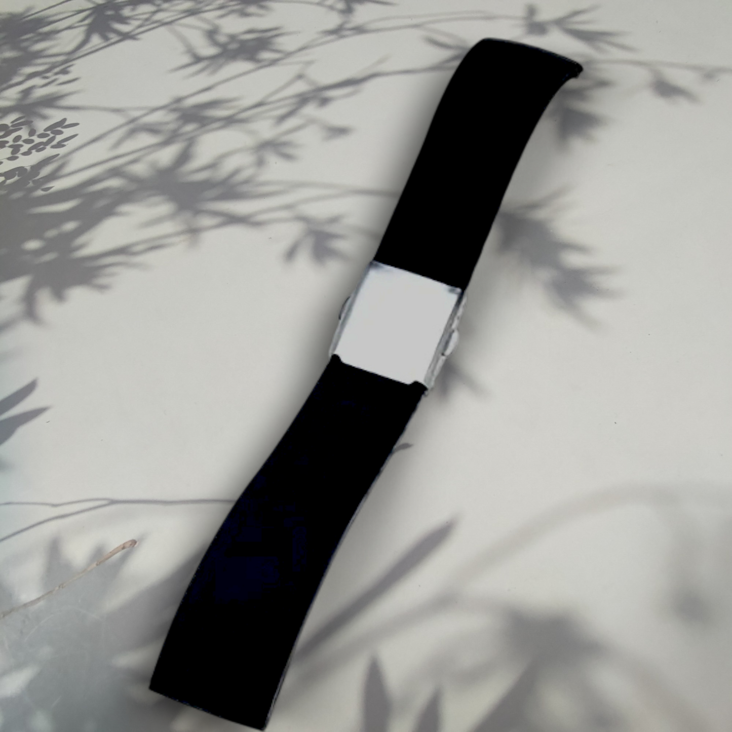 Skaldin Saviranta Kellonranneke silikooni | linkki-perhoslukko