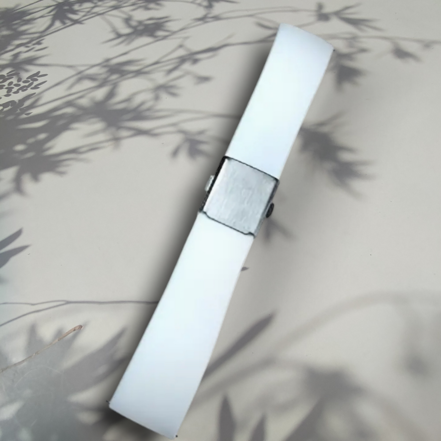 Skaldin Saviranta Kellonranneke silikooni | linkki-perhoslukko