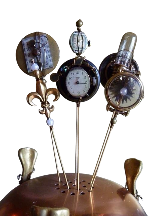 Rannekello solmioneula - pinssi vintage steampunk