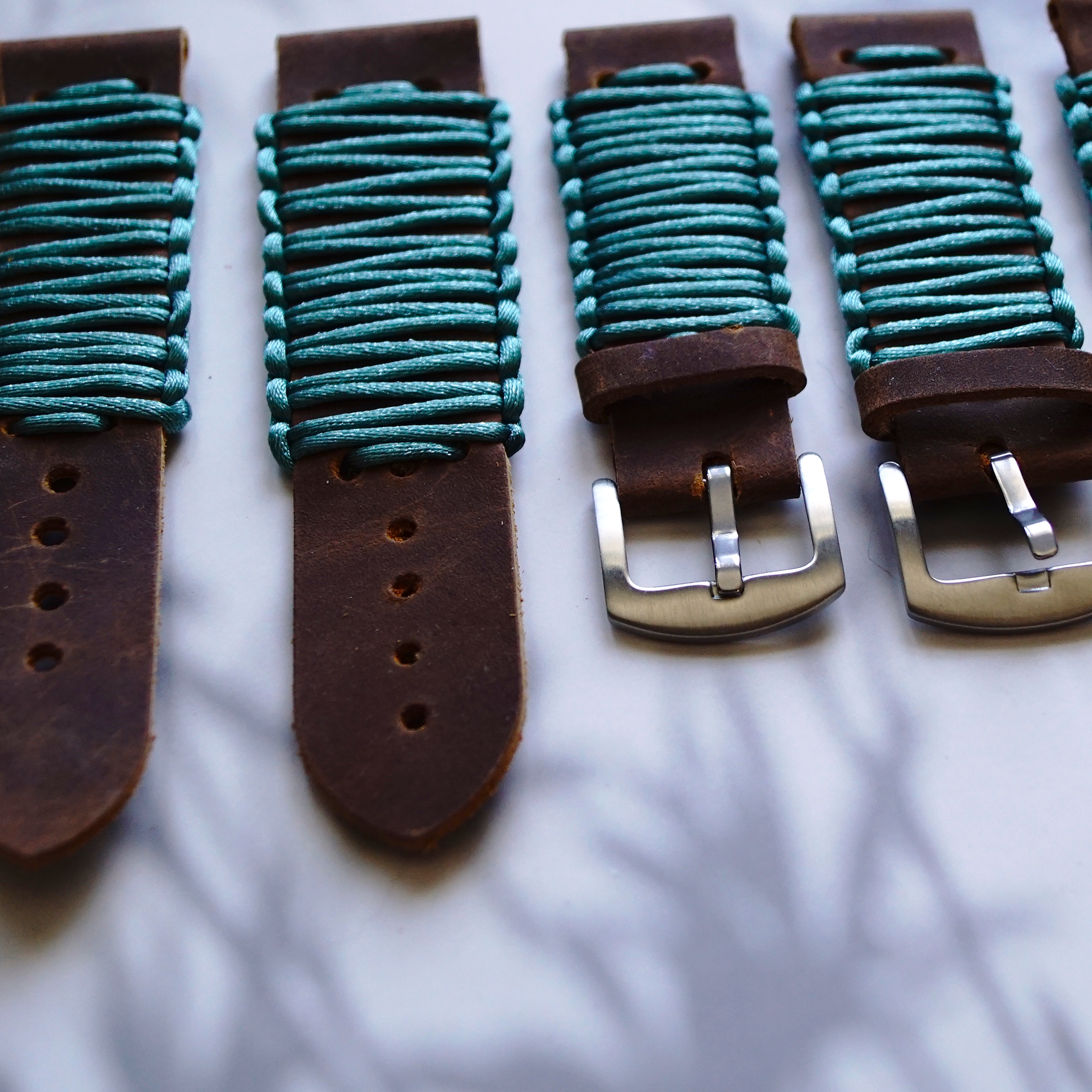 Kellonranneke käsityö | kaksiosainen Ragnard Crazy Paracord